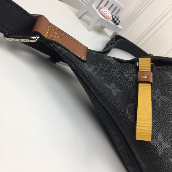 ルイヴィトンバッグ着用イメージ